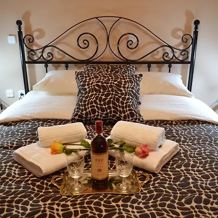 Ξενώνας Μέλαθρον