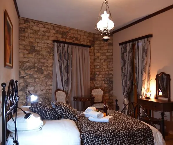 Xenonas Melathron Pensión Arájova